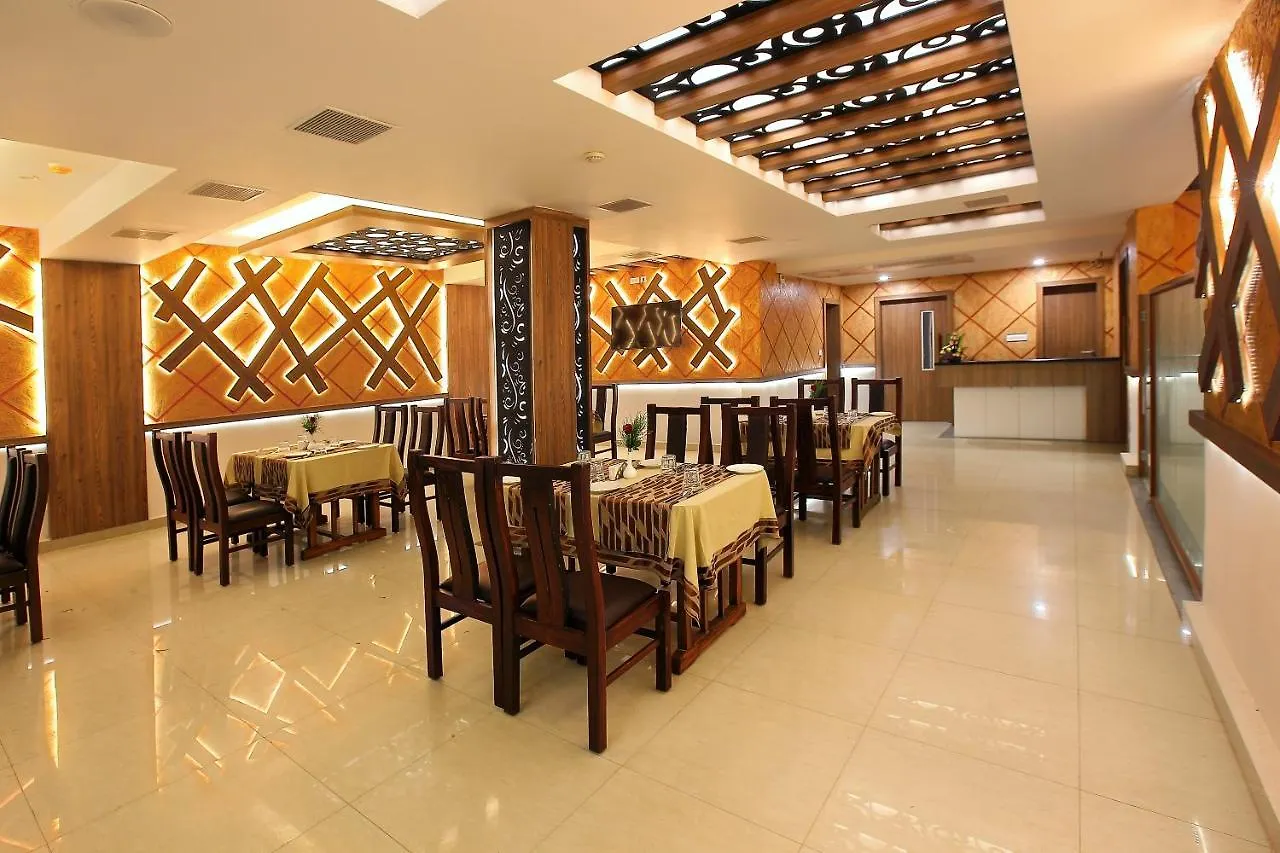 Hotel Heyday Pathanāmthitta インド