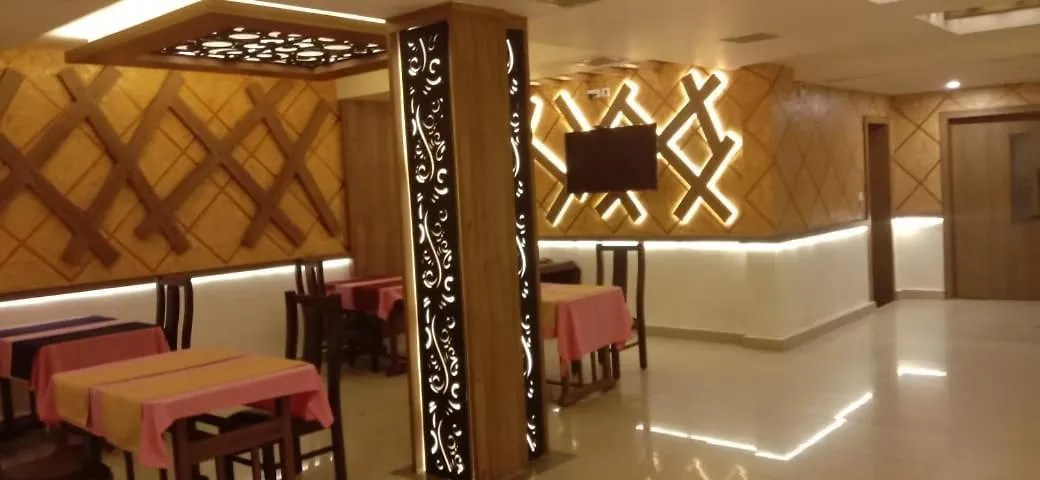 Hotel Heyday Pathanāmthitta インド